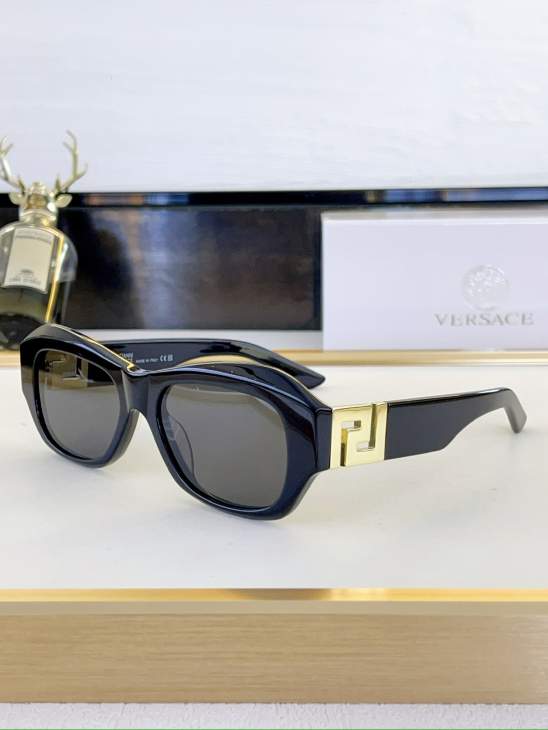 Picture of Versace Sunglasses _SKUfw80049991fw
